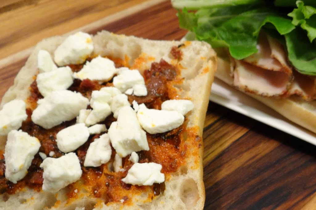 Taste of Tuscany Turkey Sandwich #Recipe #DeliFreshBOLD #spon