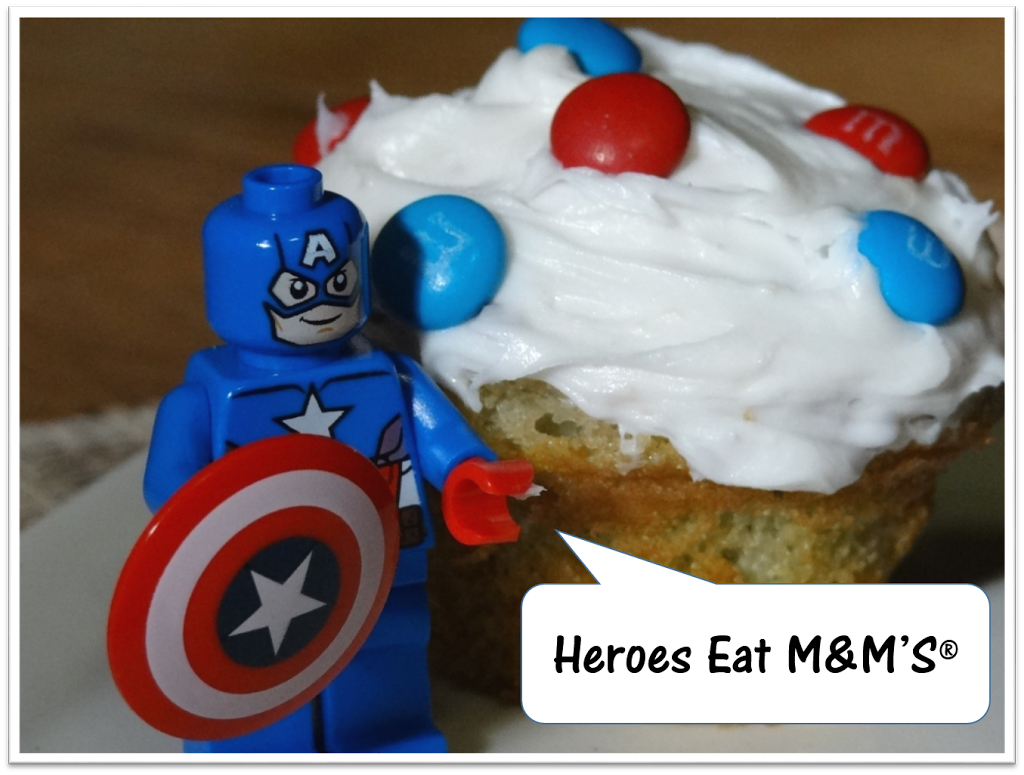 Quick & Easy Captain America Movie Night M&M Snack Recipes #HeroesEatMMs #CollectiveBias #shop Quick & Easy Captain America Movie Night M&M Snack Recipes #HeroesEatMMs #CollectiveBias #shop