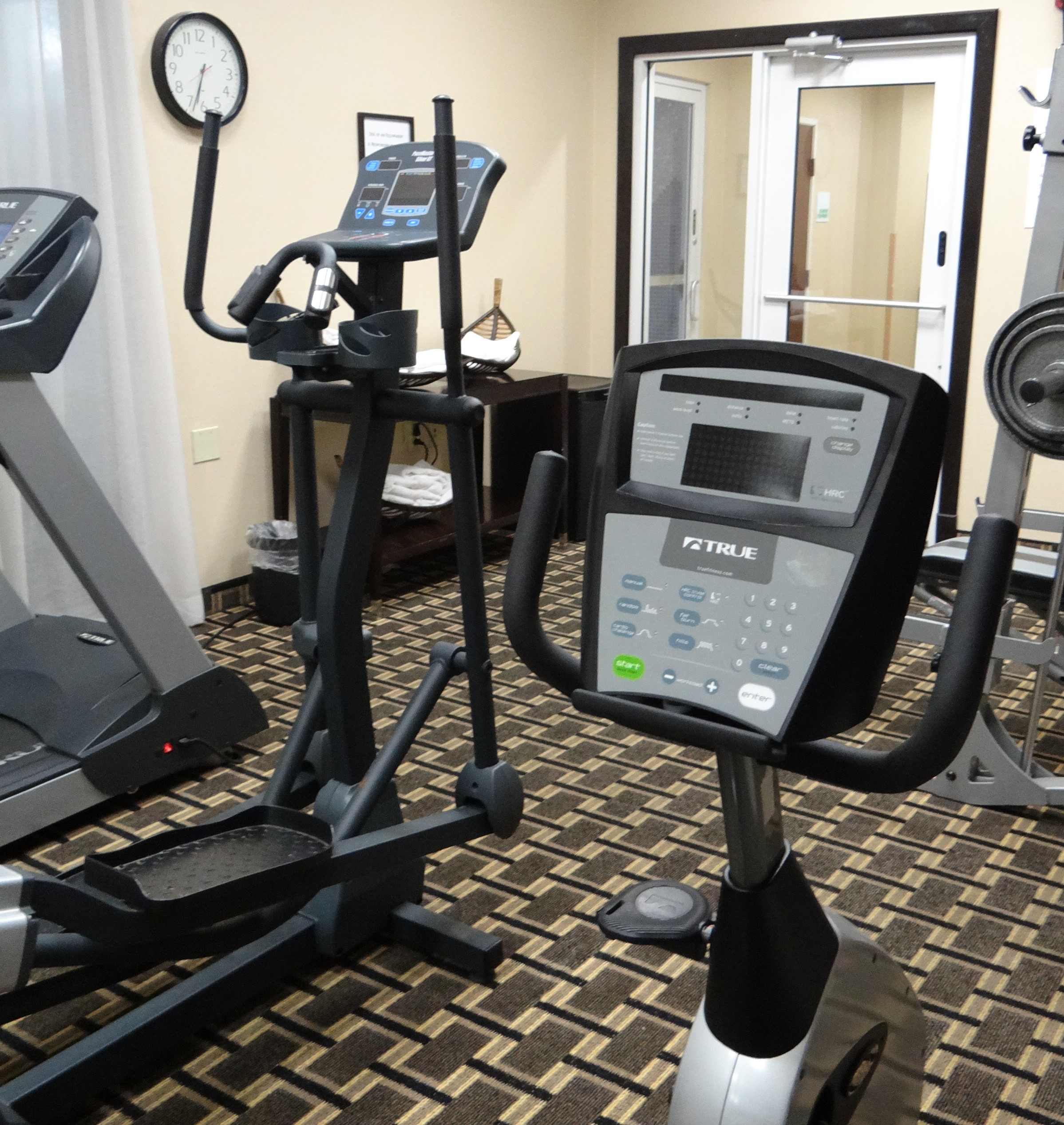 the fitness center at the holiday inn louisville airport south