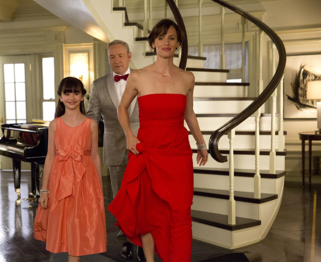 M288 (Left to right.) Melina Weissman, Kevin Spacey and Jennifer Garner star in EuropaCorp's "NINE LIVESÓ. Photo Credit: Takashi Seida © 2016 EuropaCorp.
