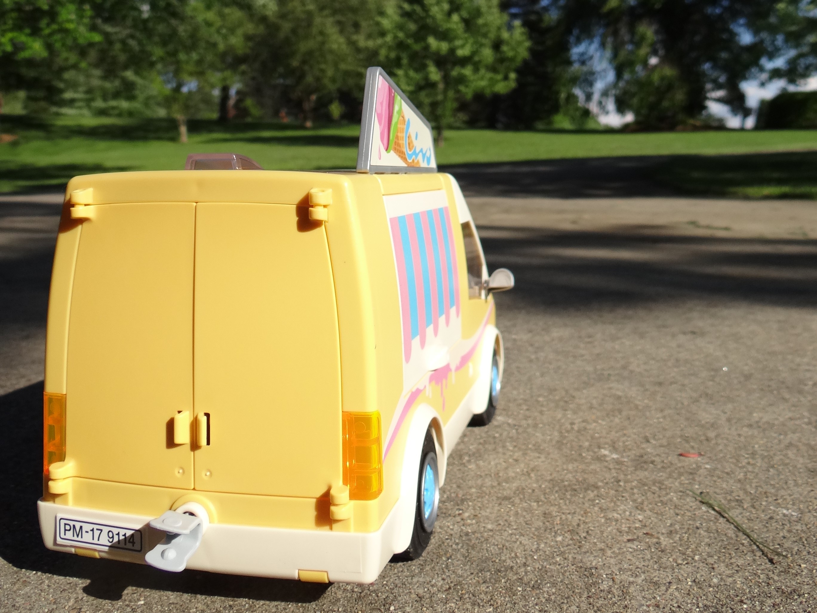 playmobil 9114 ice cream truck van