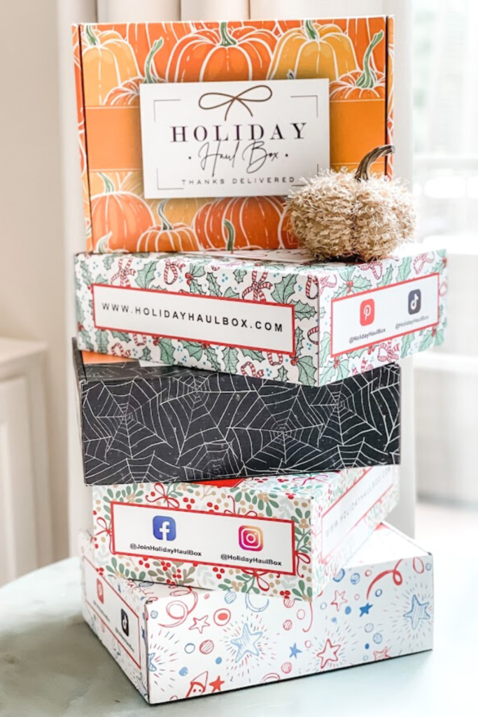 Holiday Haul Box helps you quickly decorate your home for the holidays!